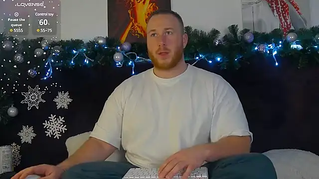 Snapshot of RoddyStill chatting on 12.27.24 RoddyStill online show from 12.27.24