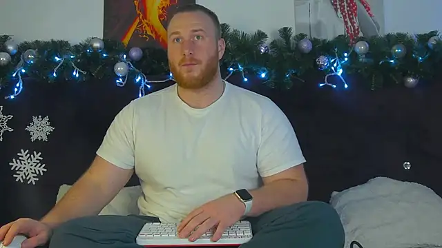 Snapshot of RoddyStill chatting on 01.02.25 RoddyStill online show from 01.02.25