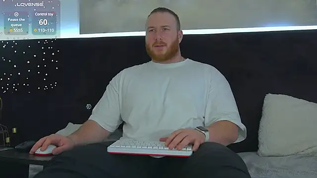 Snapshot of RoddyStill chatting on 01.30.25 RoddyStill online show from 01.30.25