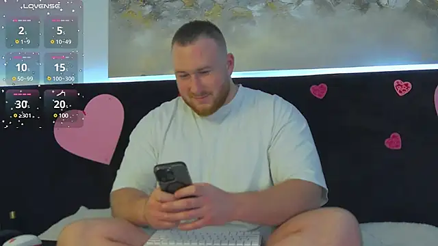 Snapshot of RoddyStill chatting on 02.06.25 RoddyStill online show from 02.06.25