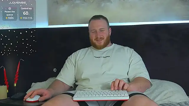 Snapshot of RoddyStill chatting on 03.07.25 RoddyStill online show from 03.07.25