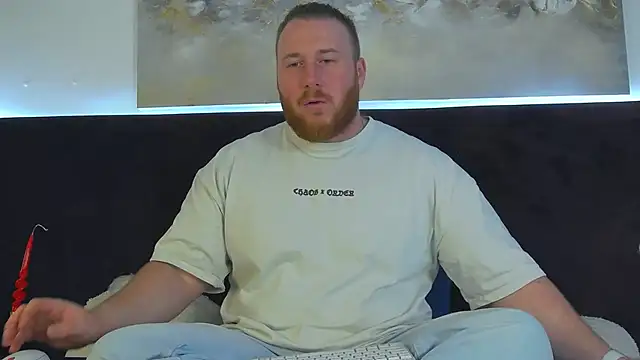 Snapshot of RoddyStill chatting on 03.08.25 RoddyStill online show from 03.08.25