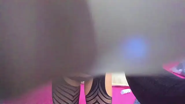 Snapshot of SussanMilf_ chatting on 06.18.26 SussanMilf online show from 06.18.26
