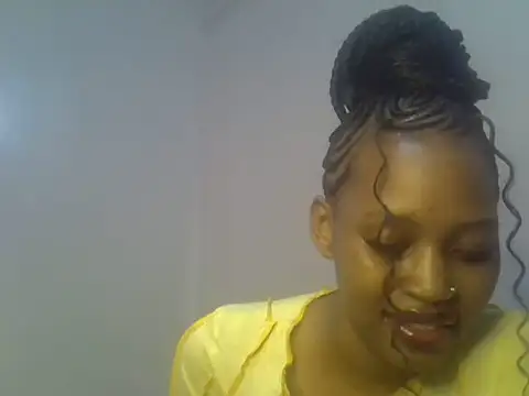 Snapshot of Sweet_Vinkah chatting on 10.13.25 Sweet Vinkah online show from 10.13.25