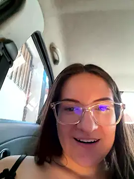 Snapshot of livgomez chatting on 01.16.26 livgomez online show from 01.16.26
