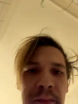 Snapshot of YoungDick25 chatting on 10.31.25 YoungDick25 online show from 10.31.25