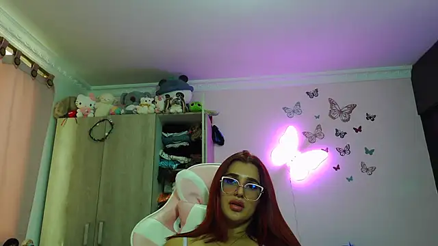 Snapshot of caroline_jonson chatting on 07.19.26 caroline jonson online show from 07.19.26