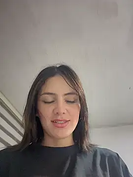 Lorraine Leon online show from 03.04.25