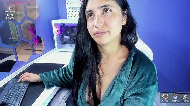 Danna 777  online show from 11.11.25