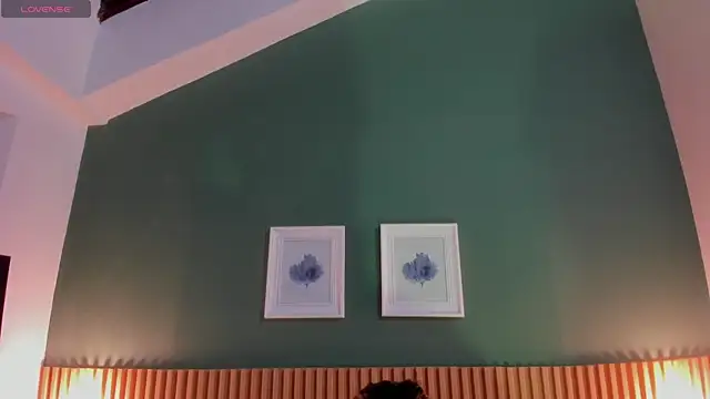  anavictoria  online show from 11.08.25