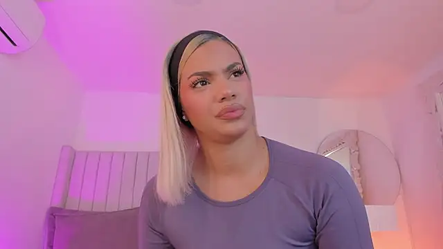 Shelynna azzul online show from 02.23.26