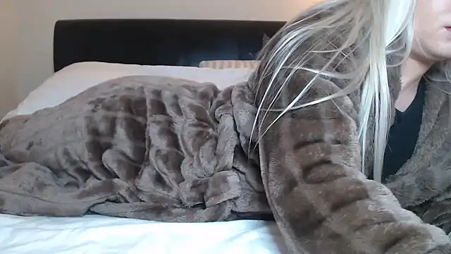 Snapshot of EnglishRosa chatting on 03.10.26 EnglishRosa online show from 03.10.26