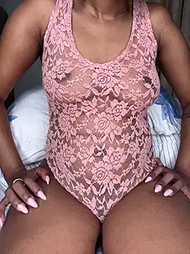 Snapshot of Ravishing_Rubi chatting on 05.28.26 Ravishing Rubi online show from 05.28.26