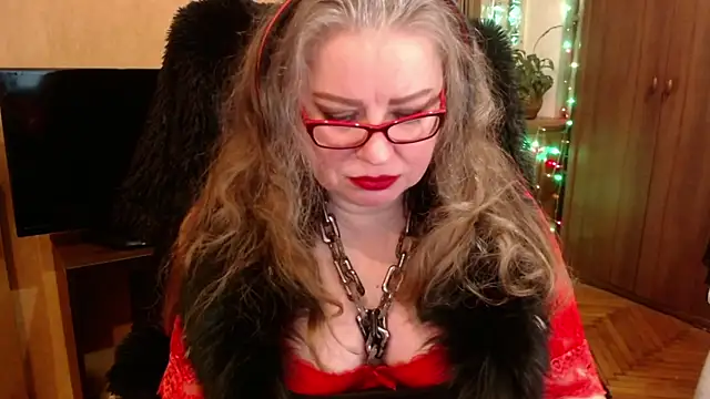 Miss Tress online show from 01.11.25