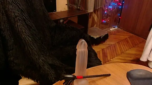 Miss Tress online show from 03.06.25