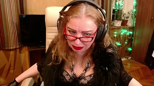 Snapshot of Miss_Tress chatting on 06.20.26 Miss Tress online show from 06.20.26