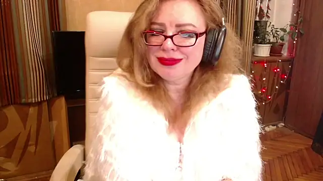 Snapshot of Miss_Tress chatting on 07.08.26 Miss Tress online show from 07.08.26