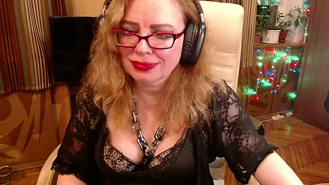 Snapshot of Miss_Tress chatting on 07.20.26 Miss Tress online show from 07.20.26