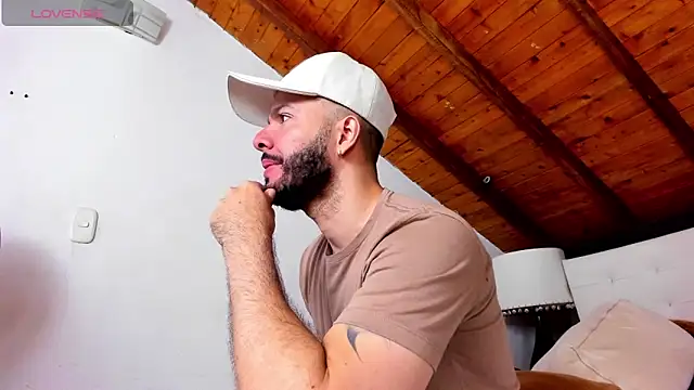 Tom Bailey online show from 04.19.26