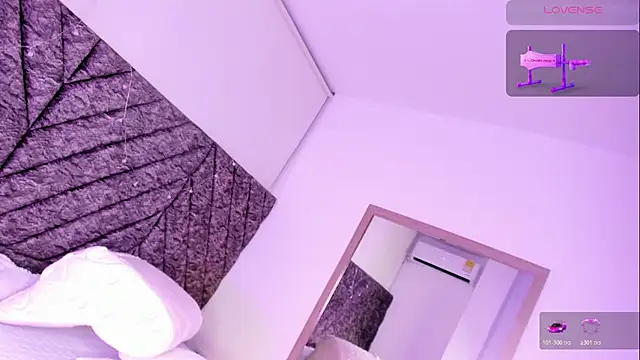 ALONDRAMILF online show from 04.07.26