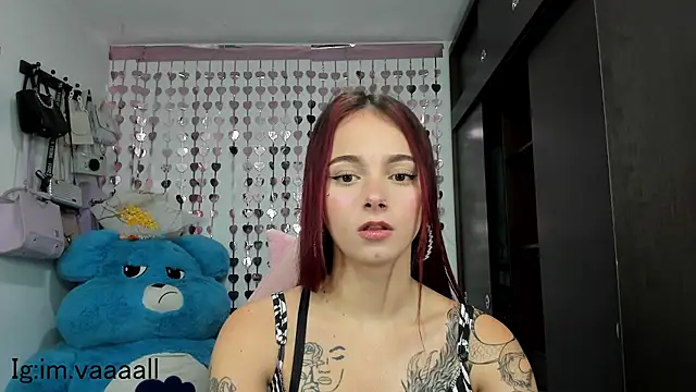 lucyy tay online show from 02.13.25