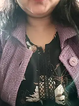 Snapshot of cuteyqueen chatting on 01.10.25 cuteyqueen online show from 01.10.25