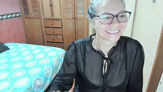 Snapshot of Carlaa-69 chatting on 02.24.25 Carlaa-69 online show from 02.24.25