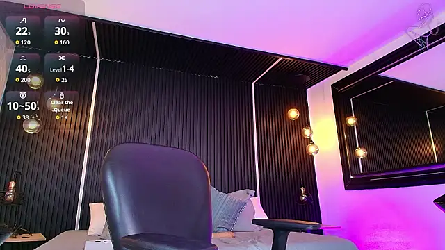  Holly Cat online show from 03.05.26