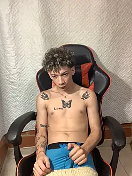 mateodeamjo online show from 01.04.25