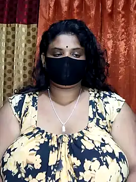 Snapshot of Dusto_Meye chatting on 12.18.24 Dusto Meye online show from 12.18.24