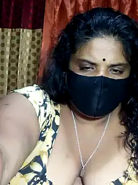 Snapshot of Dusto_Meye chatting on 12.28.24 Dusto Meye online show from 12.28.24