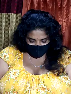 Snapshot of Dusto_Meye chatting on 02.05.25 Dusto Meye online show from 02.05.25