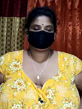 Snapshot of Dusto_Meye chatting on 03.05.25 Dusto Meye online show from 03.05.25