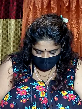 Snapshot of Dusto_Meye chatting on 10.07.25 Dusto Meye online show from 10.07.25