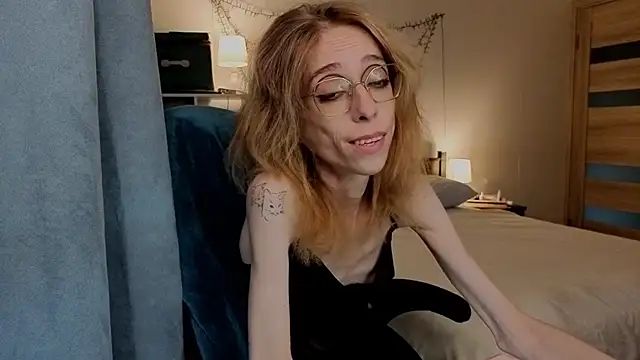 amber quell here online show from 09.19.25