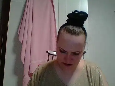 Snapshot of _squirty_cum_lady_ chatting on 03.22.25 squirty cum lady online show from 03.22.25