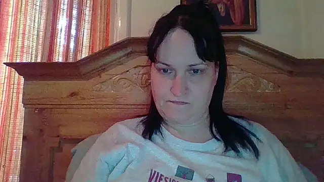  squirty cum lady  online show from 04.18.26