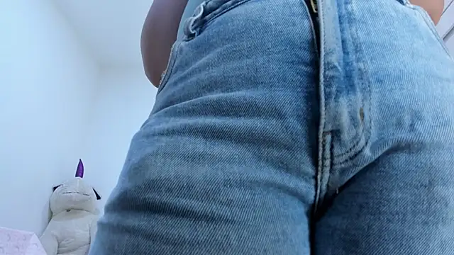 Amelia Debora Antonella online show from 03.28.26