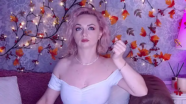 EllianaReese online show from 09.19.25