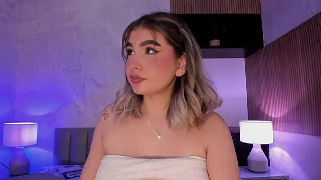 SamantaBone online show from 12.28.24