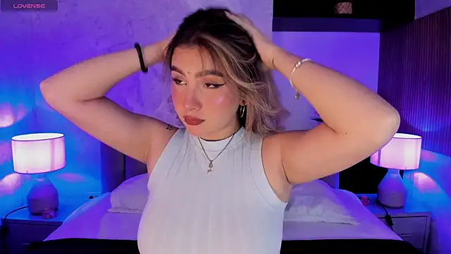 SamantaBone online show from 01.14.25