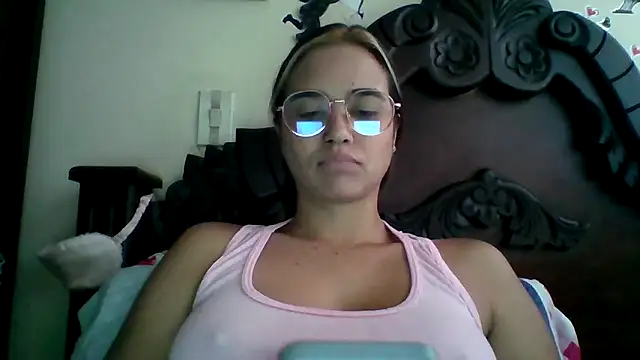 trianabell online show from 09.08.25