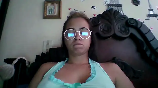 trianabell online show from 09.15.25