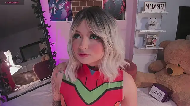 Snapshot of sensualkattt chatting on 12.29.24 sensualkattt online show from 12.29.24