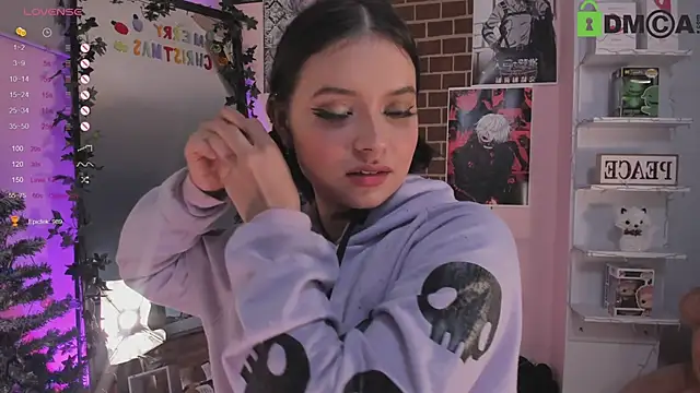 Snapshot of sensualkattt chatting on 01.07.25 sensualkattt online show from 01.07.25