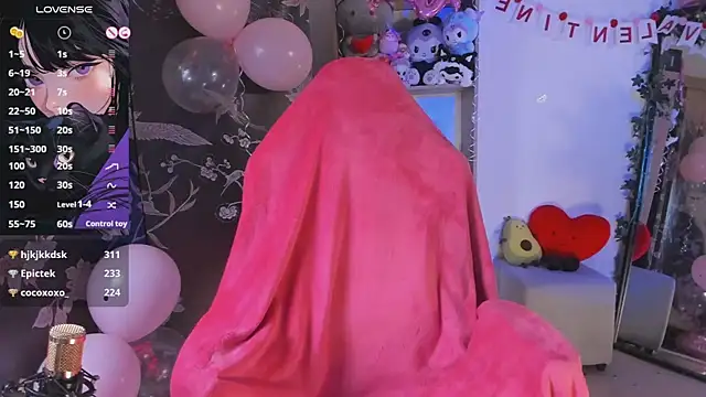 Snapshot of sensualkattt chatting on 02.13.25 sensualkattt online show from 02.13.25