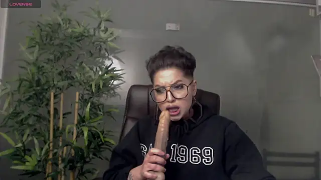 BustyAllyy online show from 01.27.25