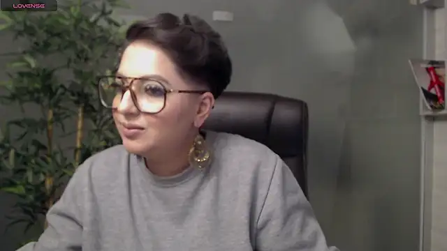 BustyAllyy online show from 02.10.25