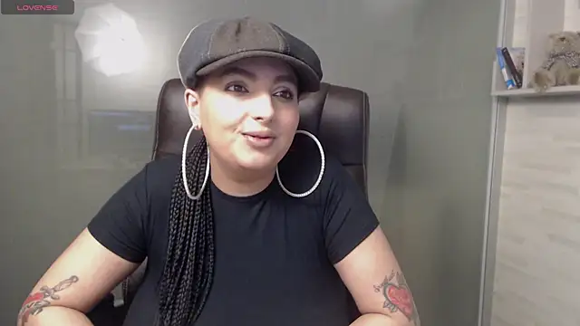 BustyAllyy online show from 03.17.25