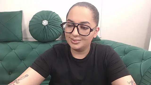 BustyAllyy online show from 04.19.26